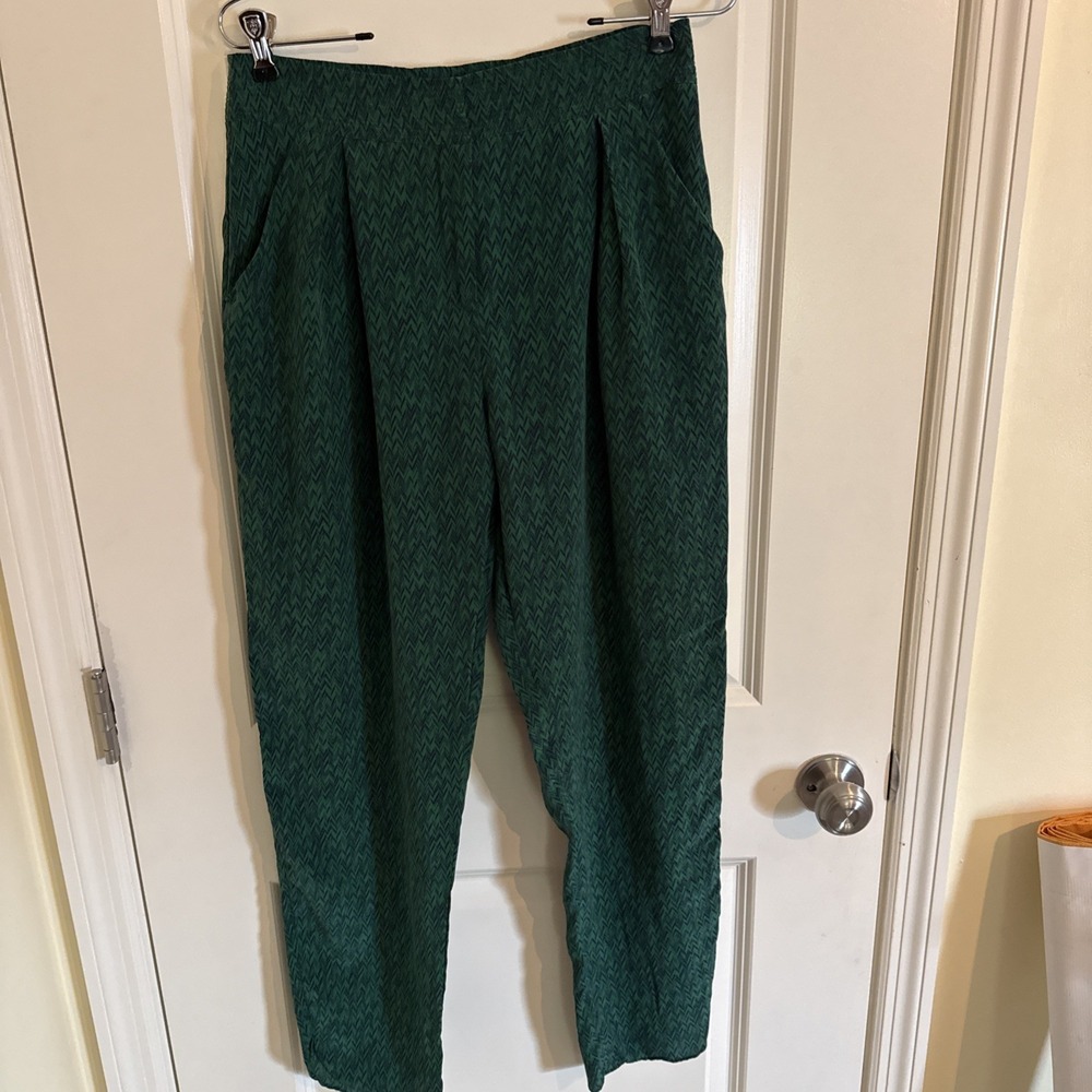 Greylin Women's Green & Blue Silk Pleated Trousers Size Medium